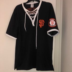 San Francisco Giants lace up shirt